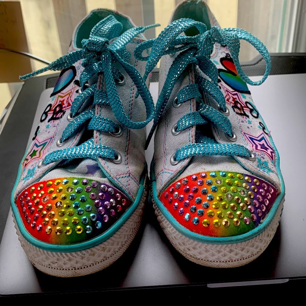 Skechers kids with front and side lights colourful 🌈 pride us 2.5- 34 rainbow